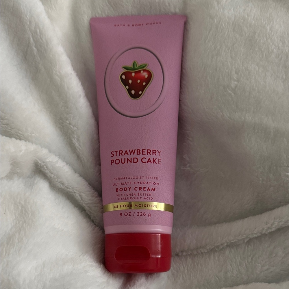 Bath & Body Works Pink Strawberry Pound Cake Cream